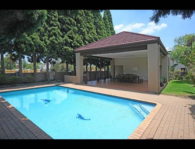 2 BEDROOM APARTMENT FOR SALE IN DOWERGLEN EXT 4